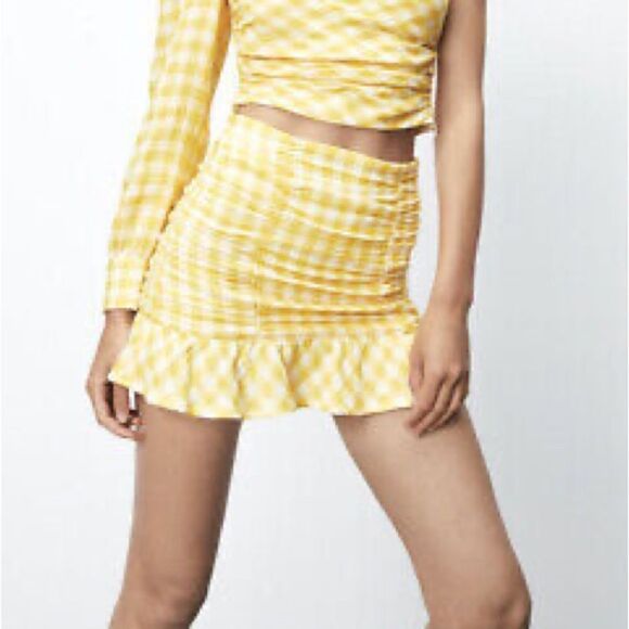 ZARA Yellow Ruched High Waist Mini Skirt size XS NWT - Picture 1 of 7